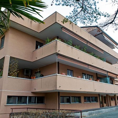 Sky View Apartment Como Exterior foto